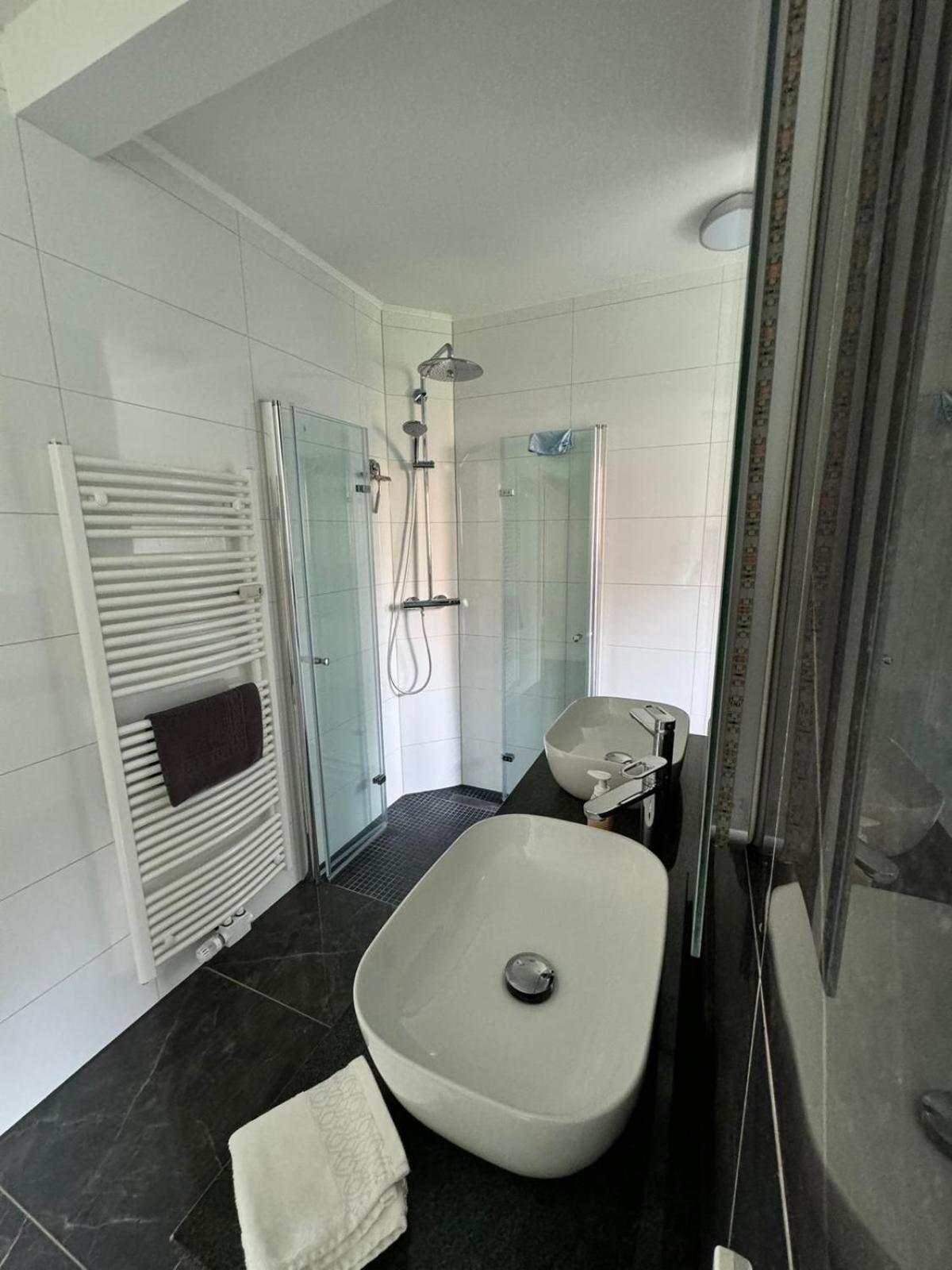 Traumhafte 2-Zimmer-Wohnung Nordenham Bagian luar foto